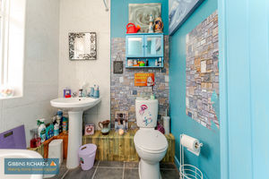 Bathroom- click for photo gallery